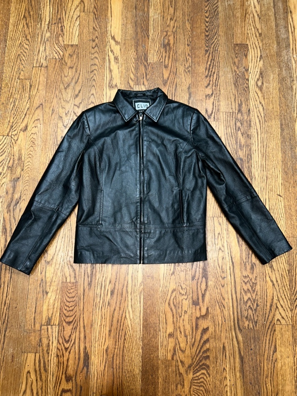 Clio Women’s Black Leather Bomber Jacket with Zip Front - Picture 2 of 11